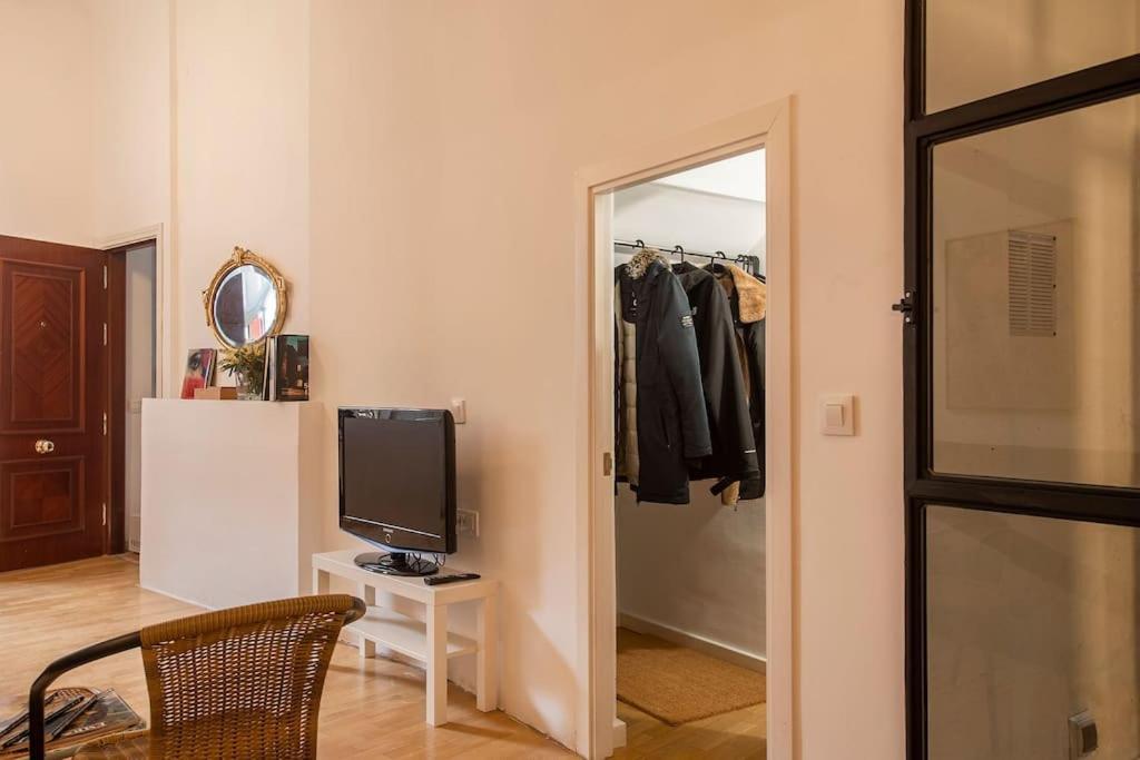 Precioso Apartamento Nuevo En Sevilla Centro 4Pax Екстериор снимка